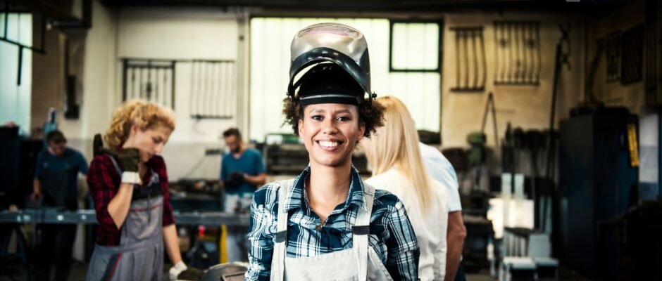 Welder Helpers Needed in Canada